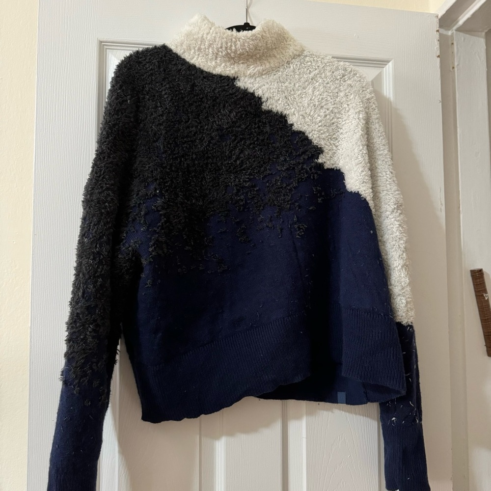 Lululemon Ombré Knit Turtleneck Sweater
